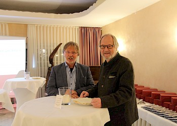 Prof. Dr. Busch und Prof. Dr. Unger im Gespräch; Foto: BIS LU
