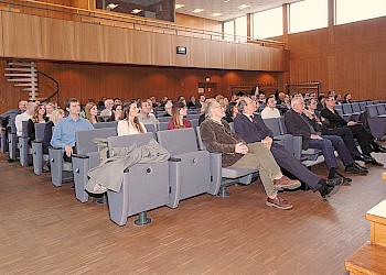 Auditorium bei der Vortragsreihe 2017; Foto: BIS LU