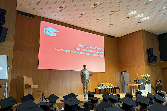 Prof. Dr. Burkhard Schmidt; Foto: FB II HWG LU